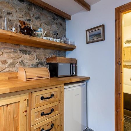 Bwthyn Capten - A Charming Cottage For Up To 6 Newport  Eksteriør bilde