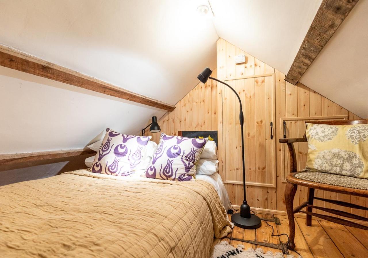 Bwthyn Capten - A Charming Cottage For Up To 6 Newport  Eksteriør bilde