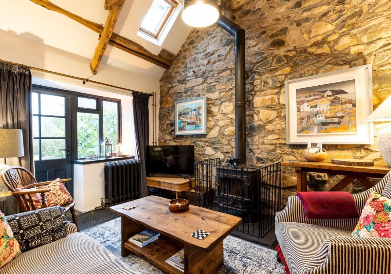 Bwthyn Capten - A Charming Cottage For Up To 6 Newport  Eksteriør bilde