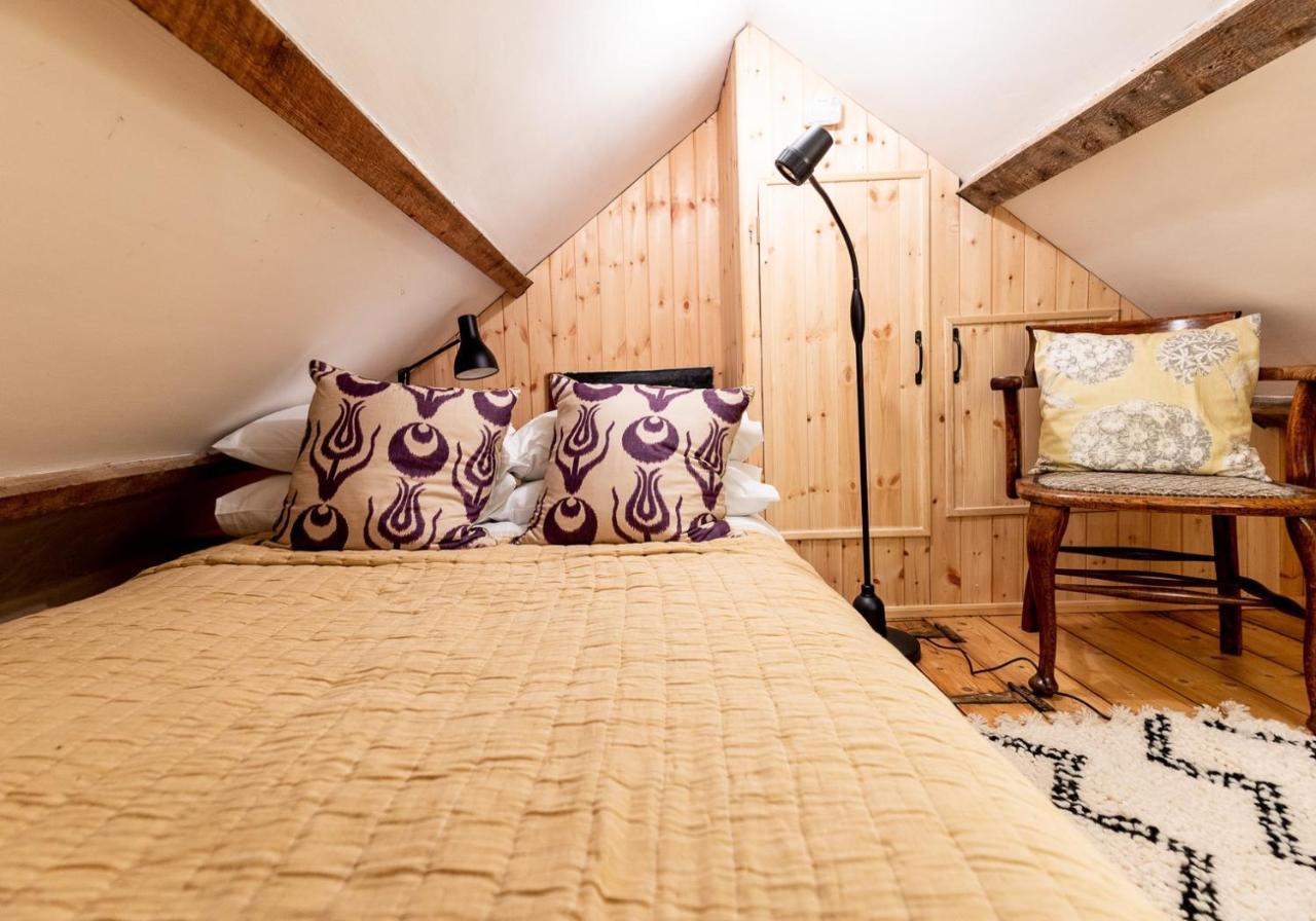 Bwthyn Capten - A Charming Cottage For Up To 6 Newport  Eksteriør bilde
